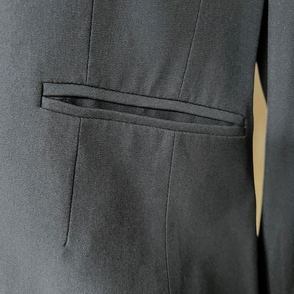 Dark Blue-Black, Lightweight, 2-Button Blazer | Jones New York - Picture 3 of 7